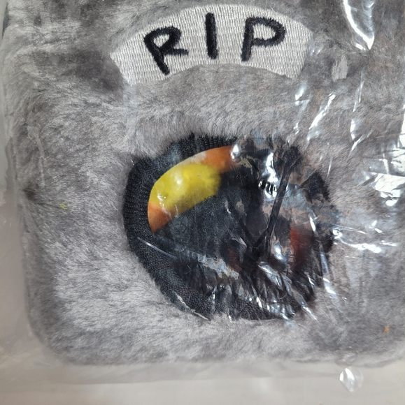 ZippyPaws Holiday Burrow Interactive Squeaky Hide and Seek Plush Dog Toy NEW - Picture 5 of 10